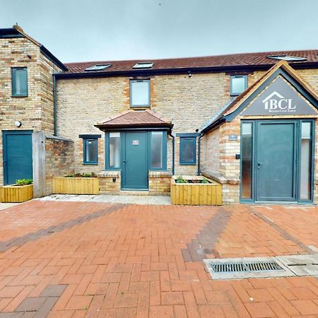 Bicester Court ภายนอก รูปภาพ