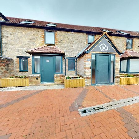 Bicester Court ภายนอก รูปภาพ